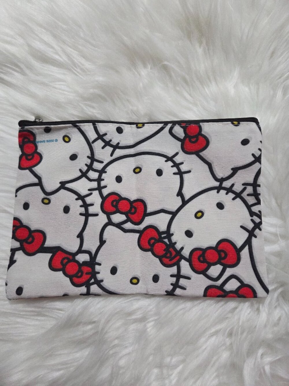 Hello Kitty Zipper Pouch